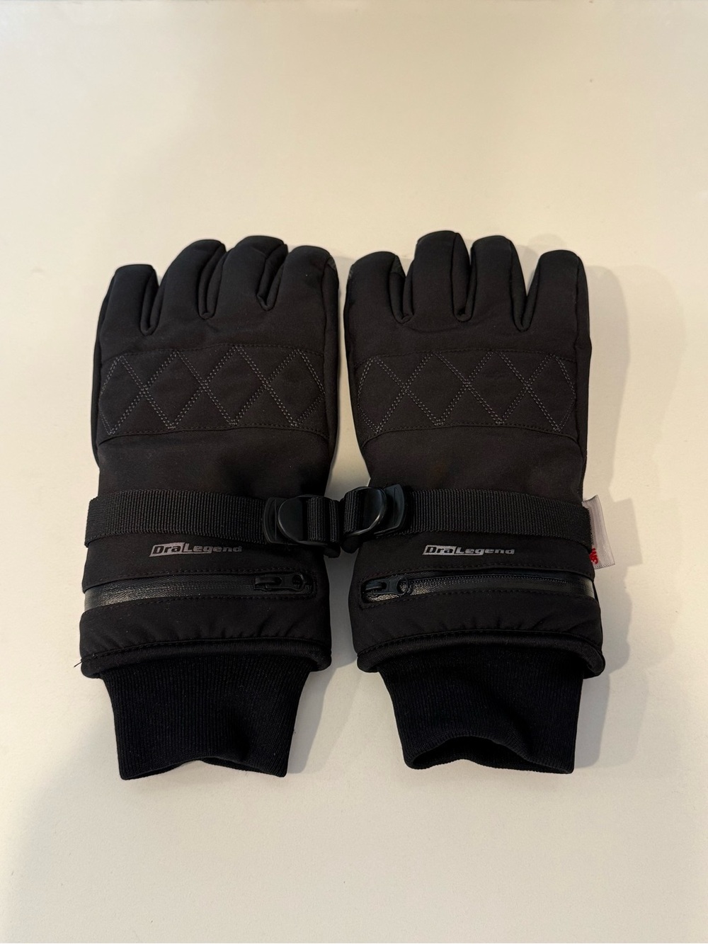 3M Thinsulate Black Insulated Glove with Red Logo Tag